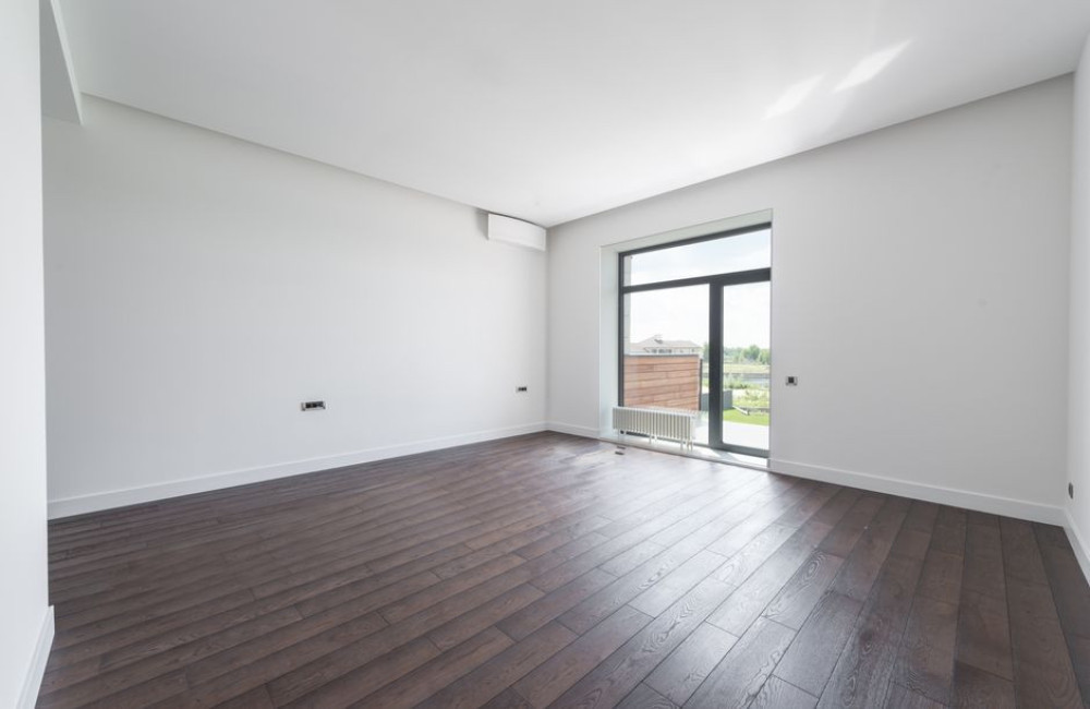 Hoeveel pakken laminaat van 2,2 m² heb je nodig voor een kamer van 5 bij 4 meter